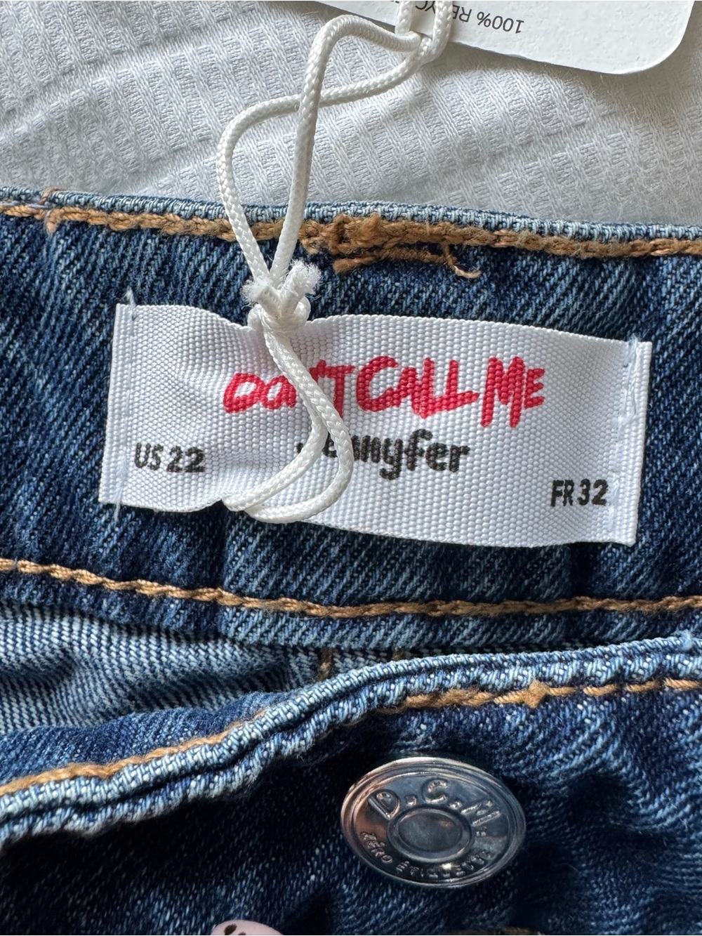 Don’t Call Me Jennyfer y2k distressed medium wash high rise flare jeans size 2 - Picture 8 of 10